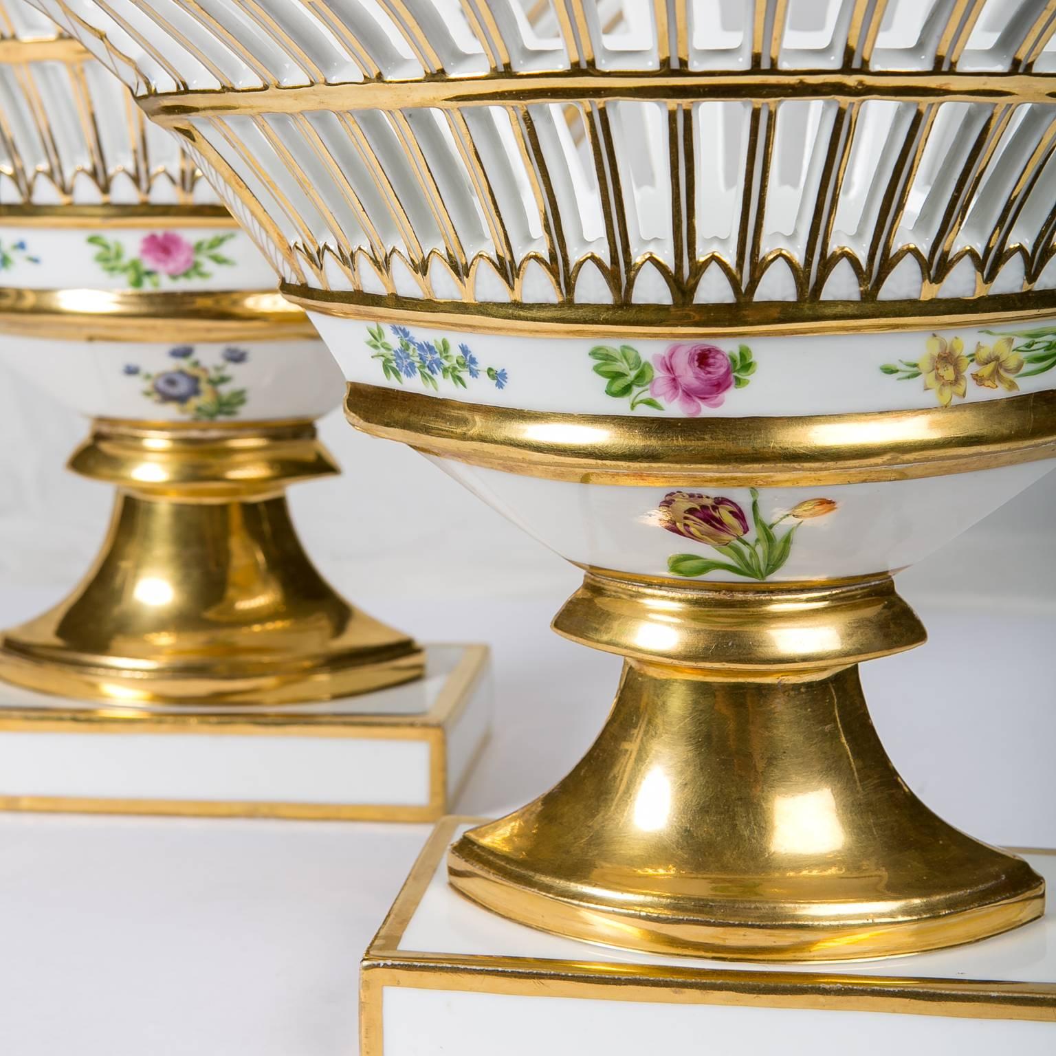 Pair French Gilded Porcelain Baskets 'Corbeilles' Made Mid-19th Century For Sale 4