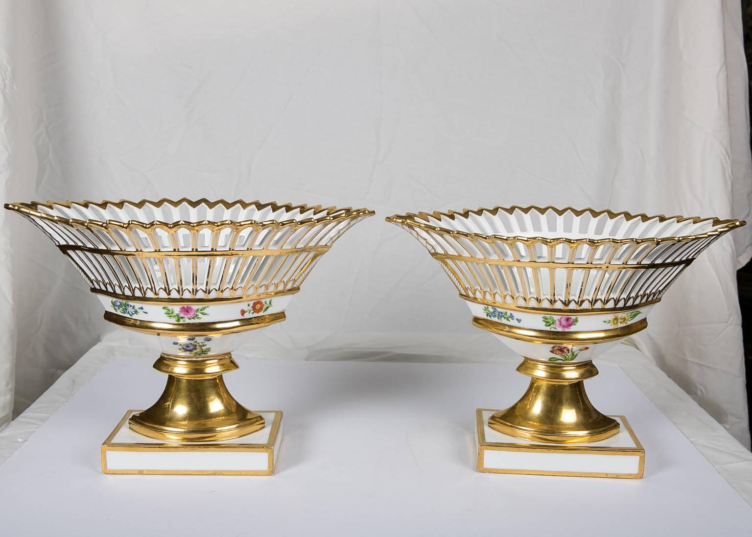 Pair French Gilded Porcelain Baskets 'Corbeilles' Made Mid-19th Century For Sale 5