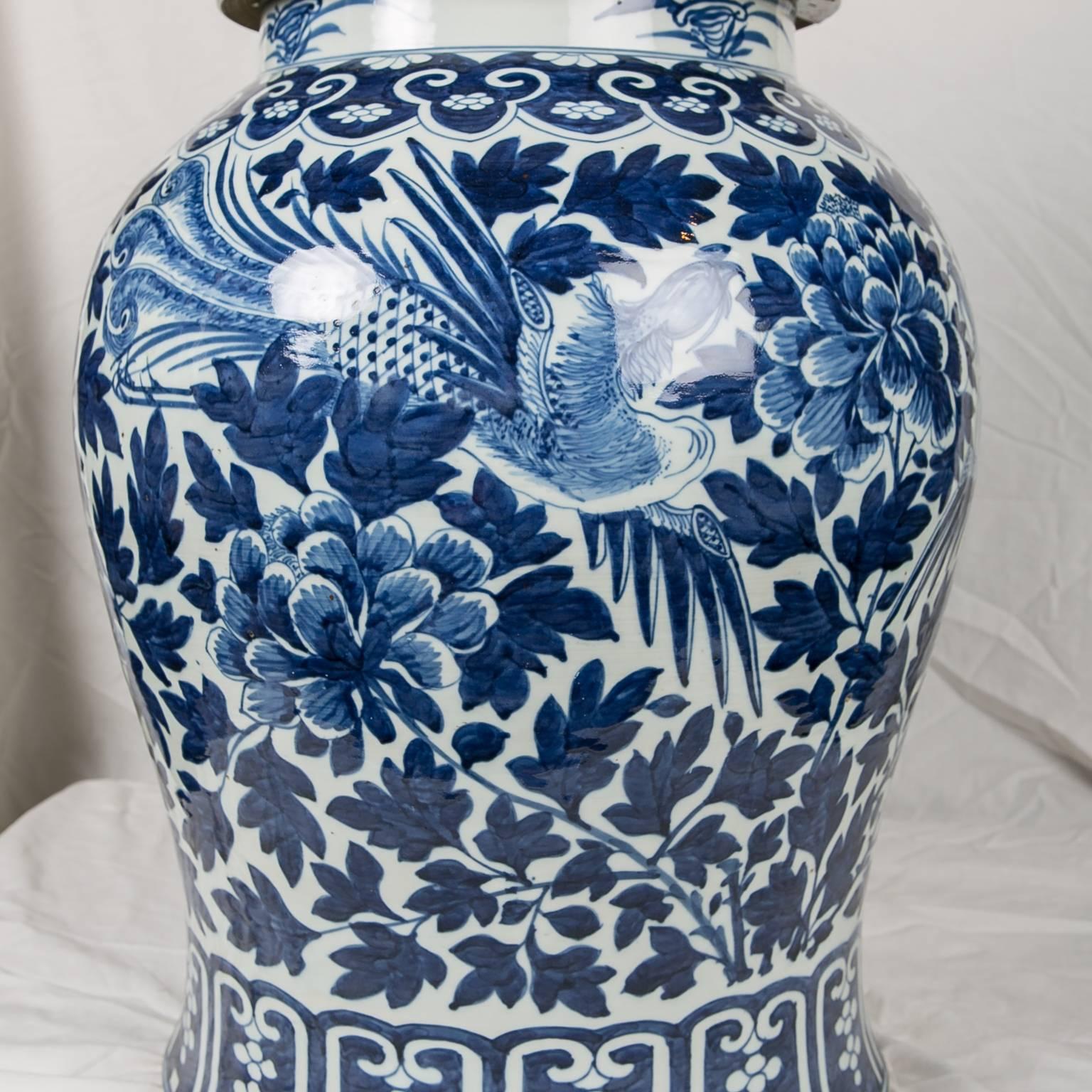 Blue and White Chinese Porcelain Ginger Jars 4