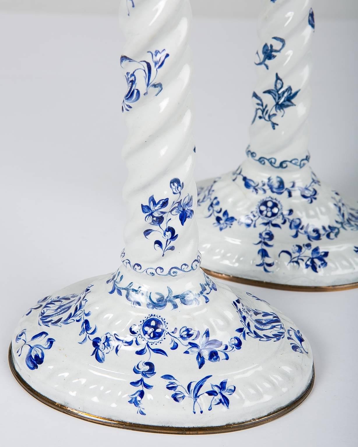 Blue and White Candlesticks 18th Century English Battersea Enamel circa 1753-175 In Excellent Condition In Katonah, NY