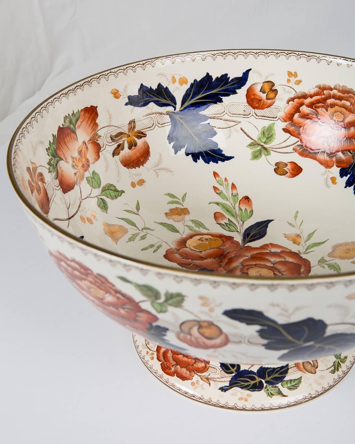 Wedgwood Punch Bowl Aesthetic Period In Excellent Condition In Katonah, NY