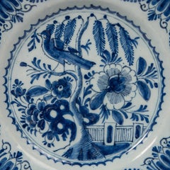 Antike blau-weiße Delfter Schale mit Chinoiserie-Dekoration