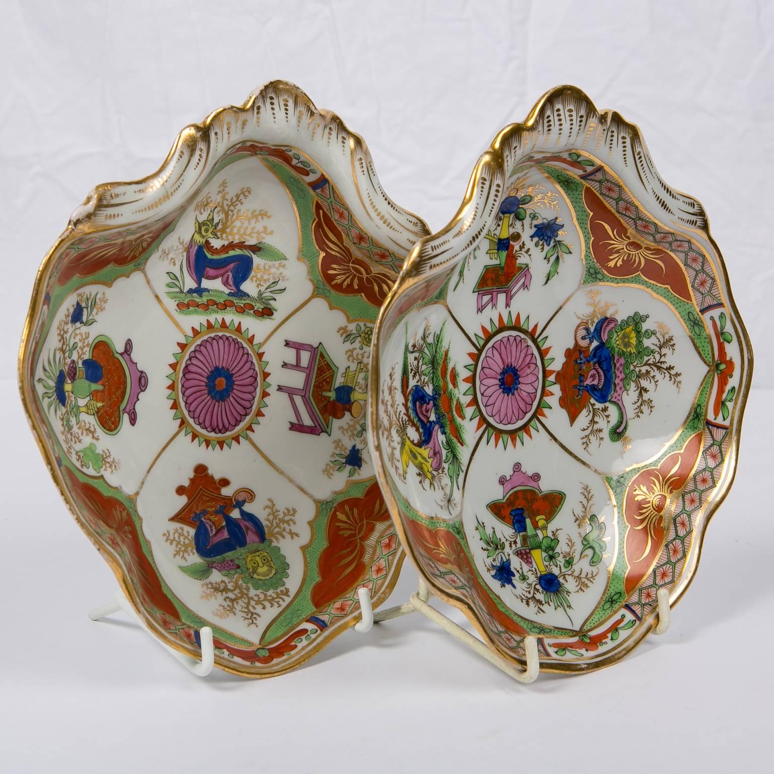 English Worcester Bengal Tiger a Pair of Shell Shaped Dishes