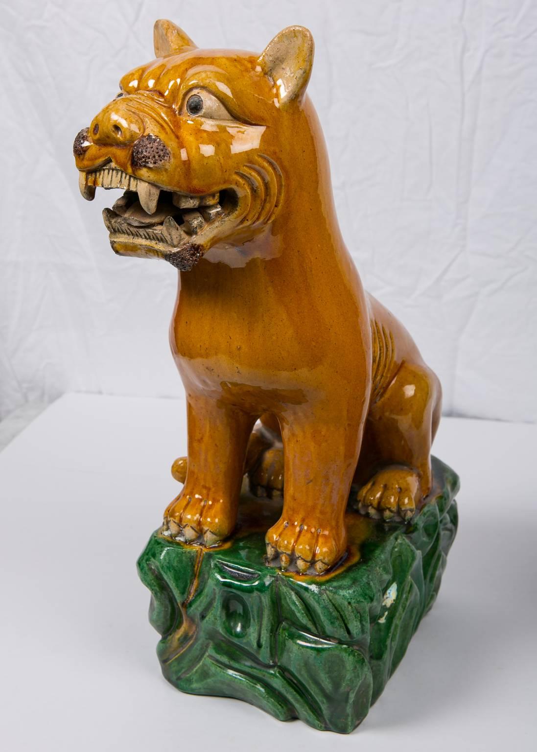 19th Century Pair of Chinese Lion Dogs