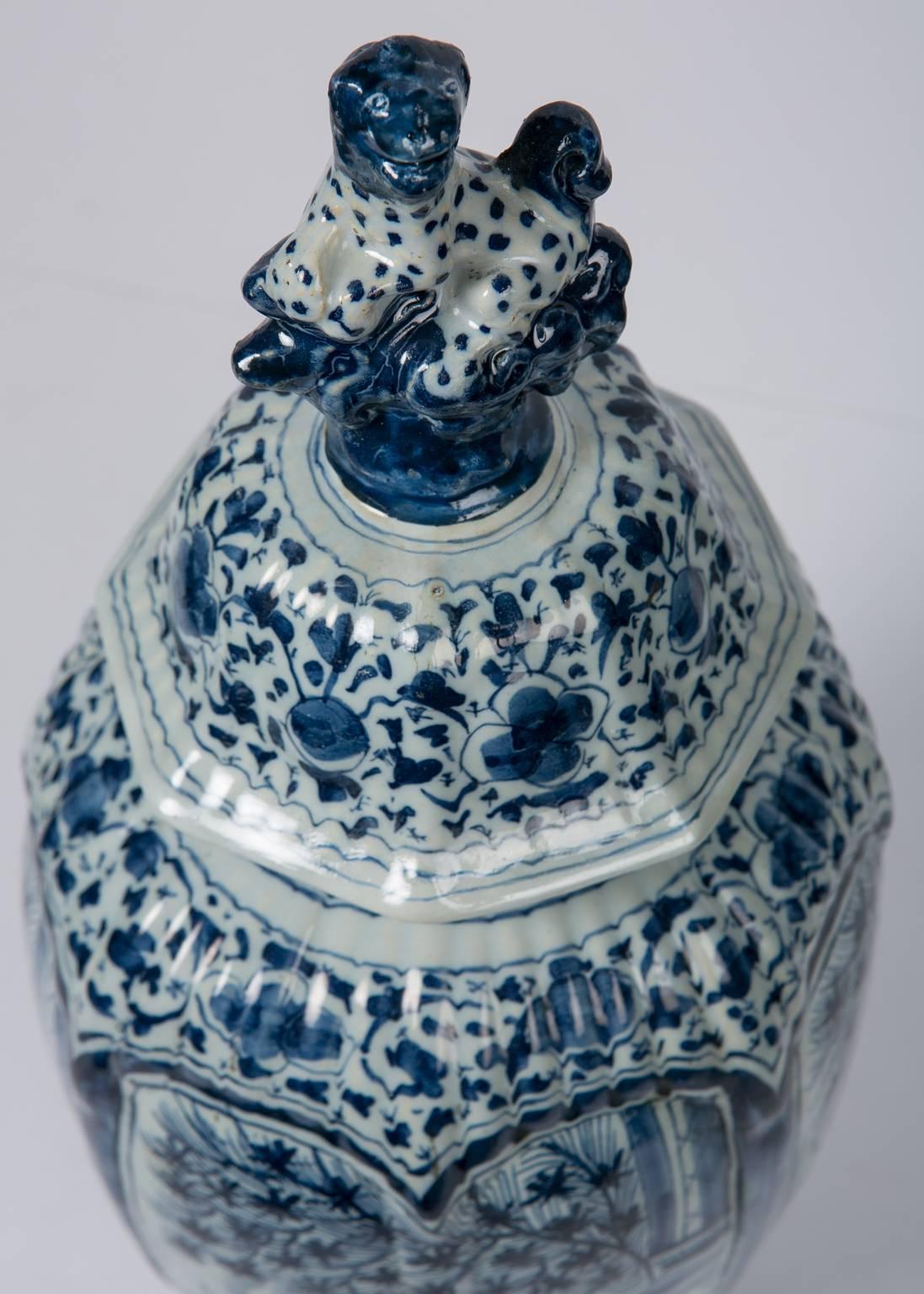Blue and White Dutch Delft Jar In Excellent Condition In Katonah, NY