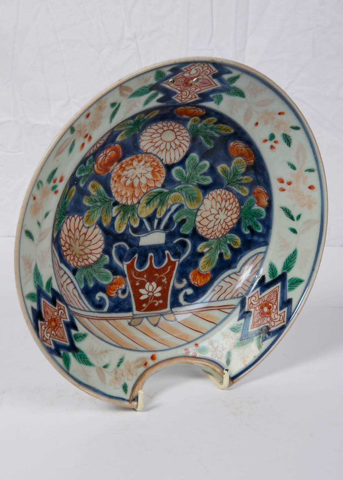 Qing Chinese Porcelain Bowl Made during the Daoguang Period circa 1820