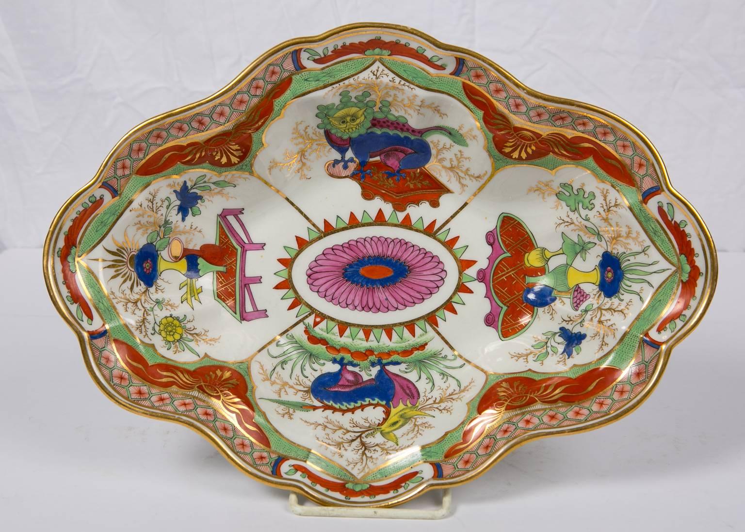 English Bengal Tiger Bowl with Attached Stand Made by Chamberlains Worcester