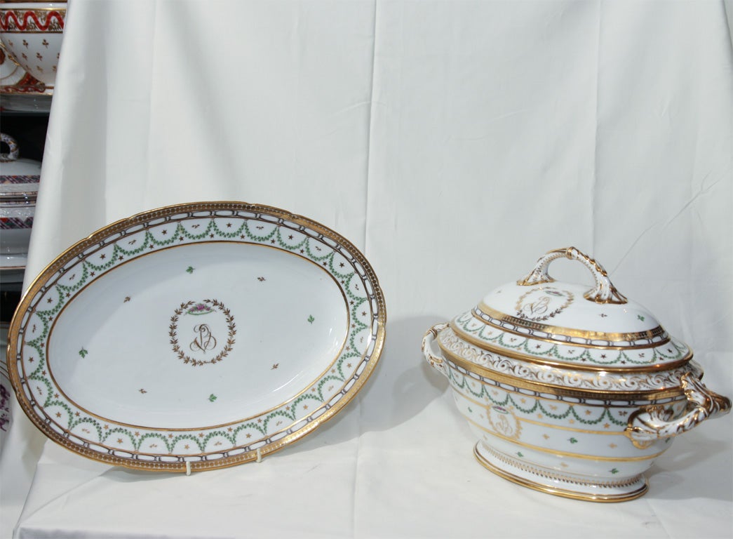 Antique French Porcelain Soup Tureen, 18th Century In Excellent Condition In Katonah, NY