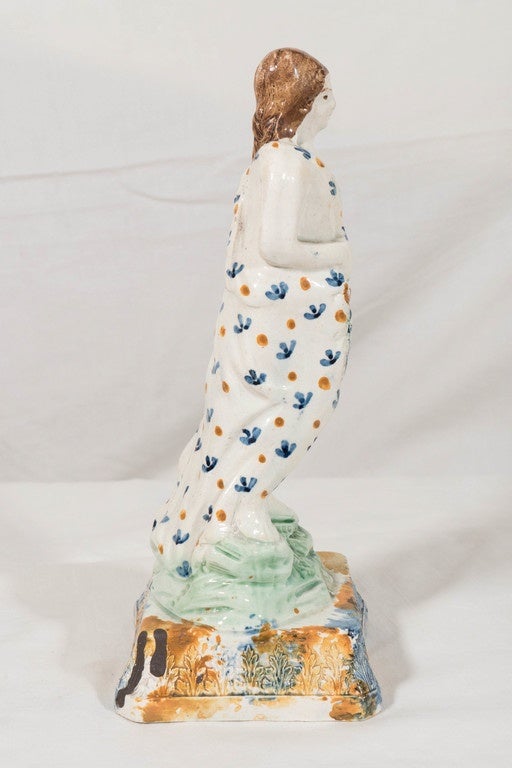 Early Creamware Figure of a Woman Personifying Summer Made in England circa 1790 In Excellent Condition In Katonah, NY