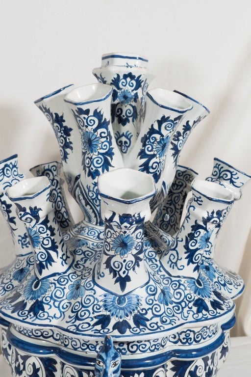Large Blue and White Dutch Delft Tulip Holder (Tulipiere) In Excellent Condition In Katonah, NY