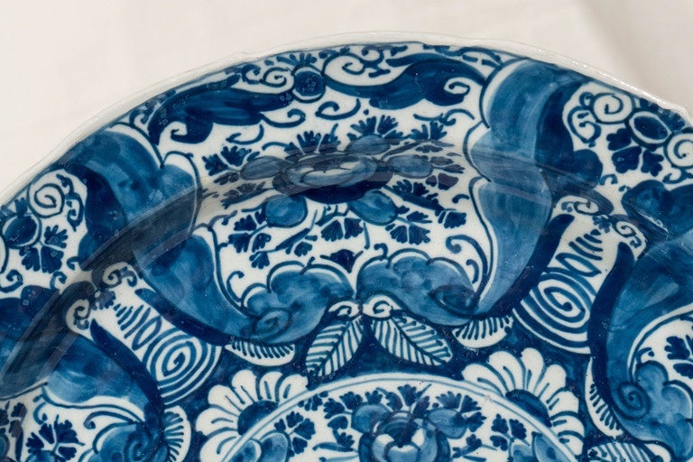 Pair of Antique Dutch Delft Blue and White Chargers In Excellent Condition In Katonah, NY