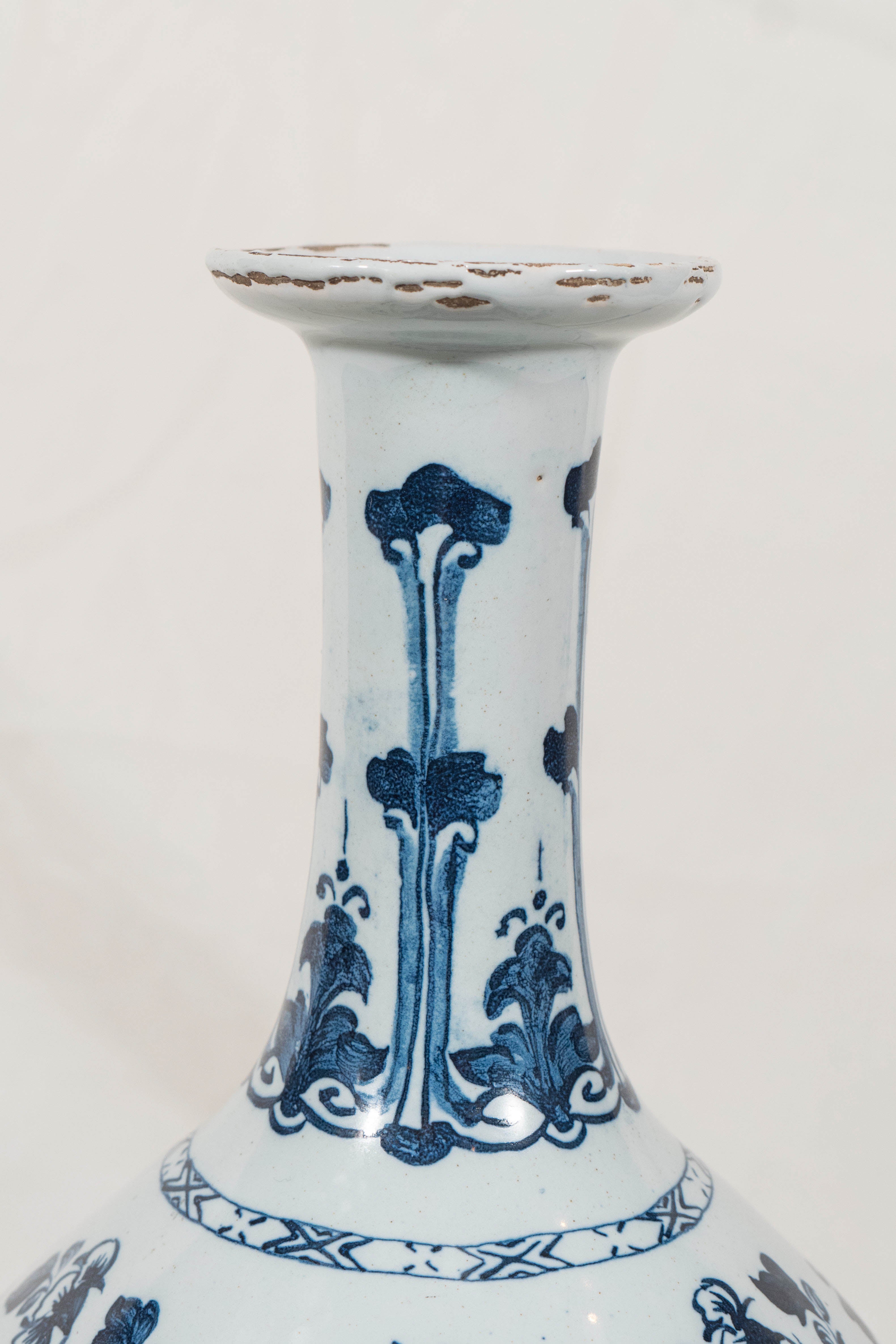 Antique Delft Blue and White Bottle Vase circa 1760 In Excellent Condition In Katonah, NY