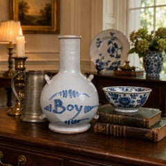 Brocca Delft inglese blu e bianca dipinta a mano della metà del XVIII secolo CIRCA 1750