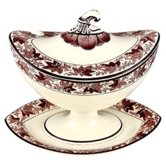 Piccola zuppiera in terracotta con decorazione a grappoli marroni Inghilterra, circa 1820