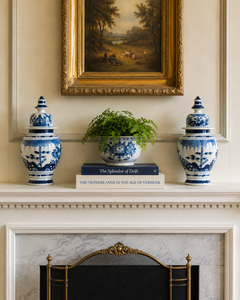 Coppia di antichi barattoli di zenzero Delft bianchi e blu dipinti a mano Paesi Bassi C.C. 1790