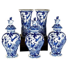 Niederländisches Delfter Blau-Weiß, 5-teiliges Service, handbemalt, „Three Bells“, um 1830