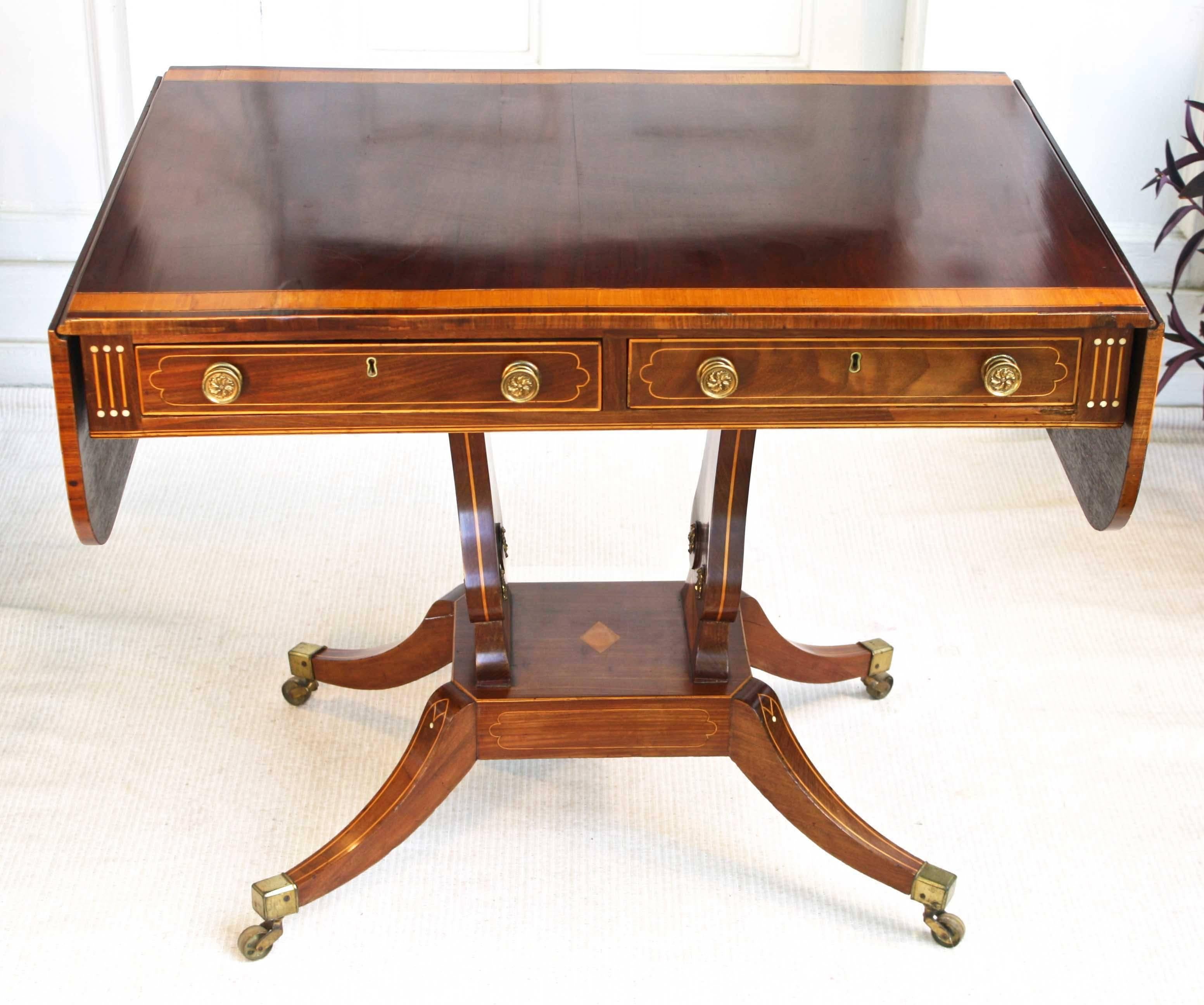 English Regency Period Sofa Table In Good Condition In Woodbury, CT