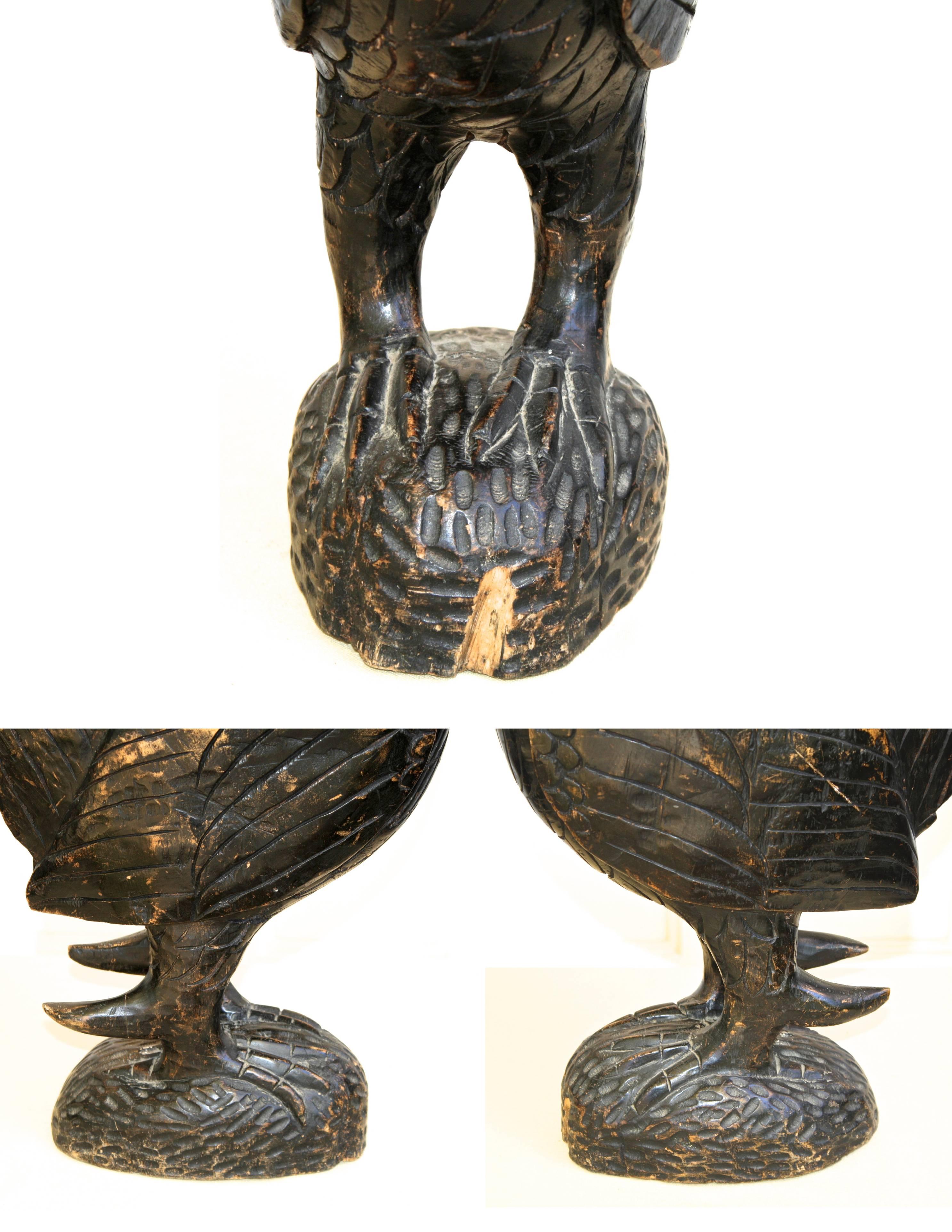Jamaican Carved Wooden Rooster In Good Condition For Sale In Woodbury, CT