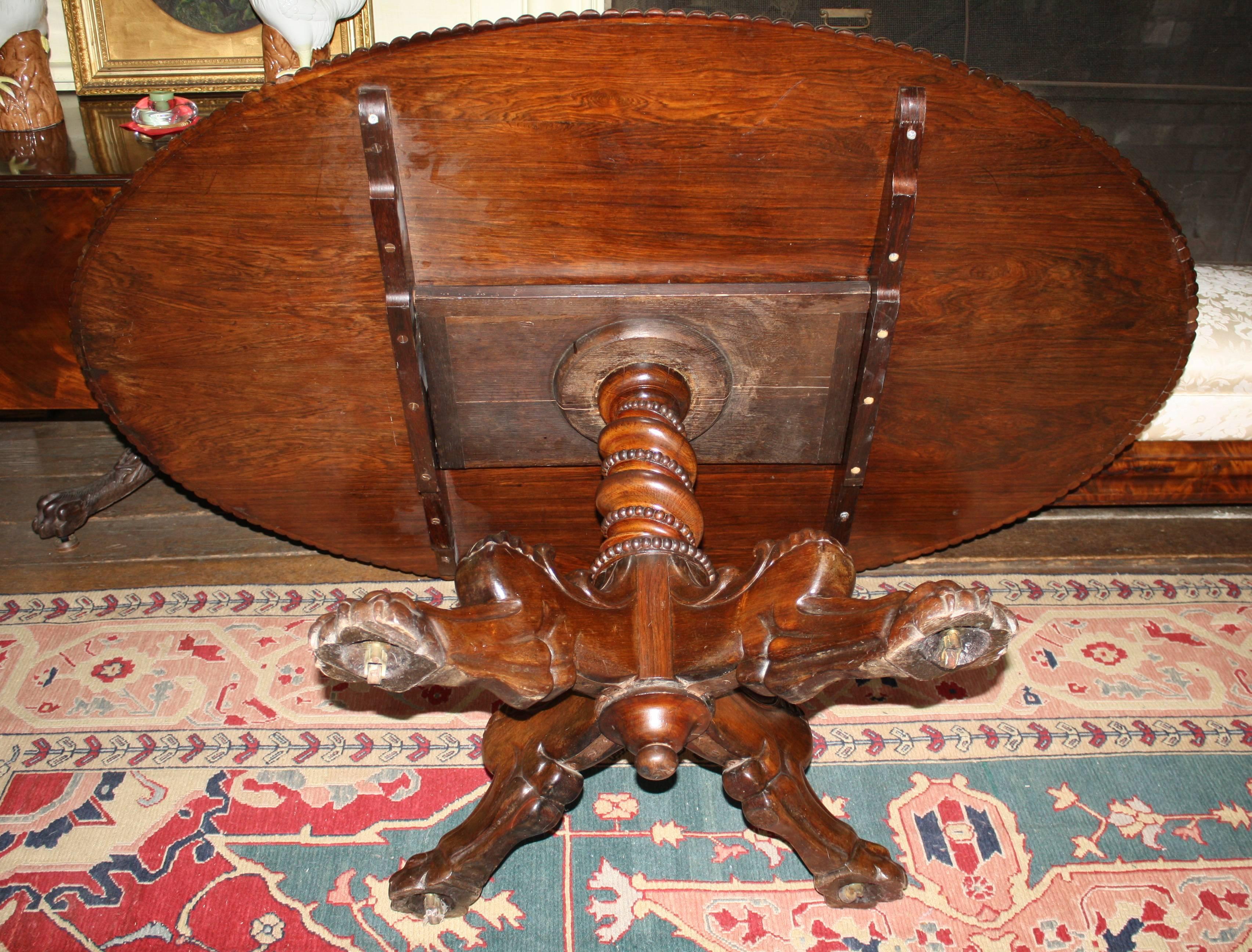 Anglo-Indian Oval Rosewood Pedestal Table For Sale 4