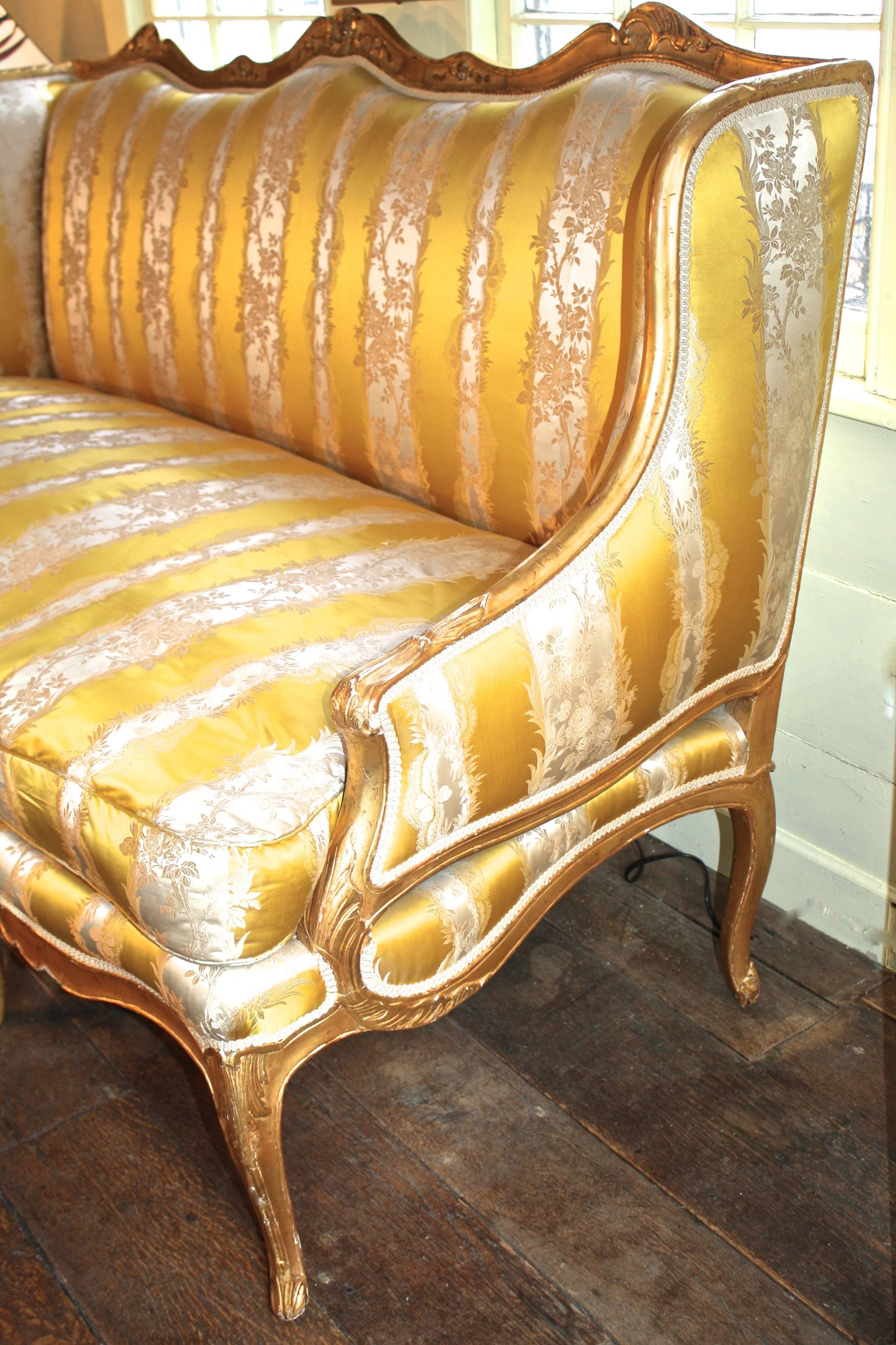Louis XV Giltwood French Canape a Oreilles For Sale 1