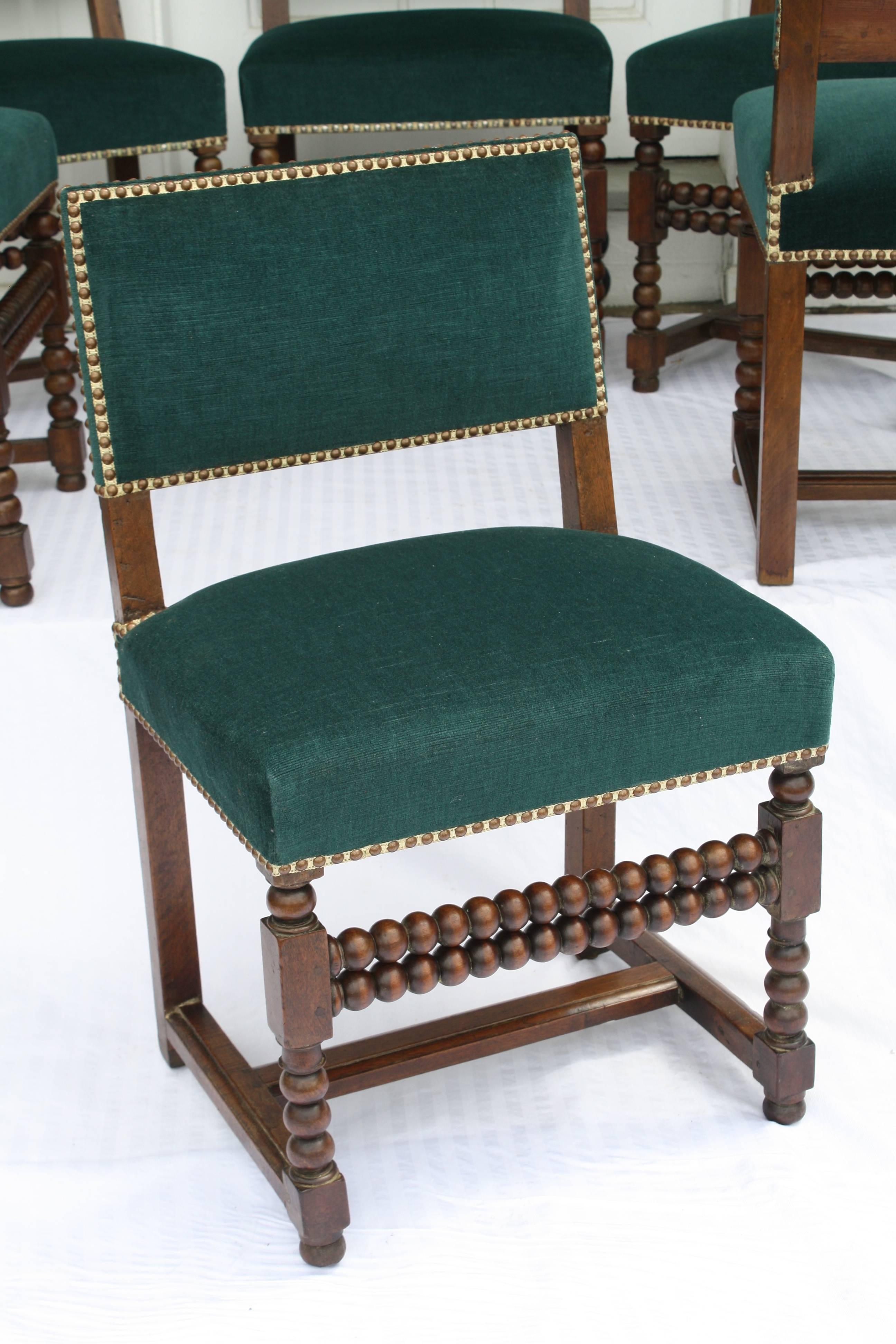 SIX Louis XIII Dining Chairs In Good Condition For Sale In Woodbury, CT