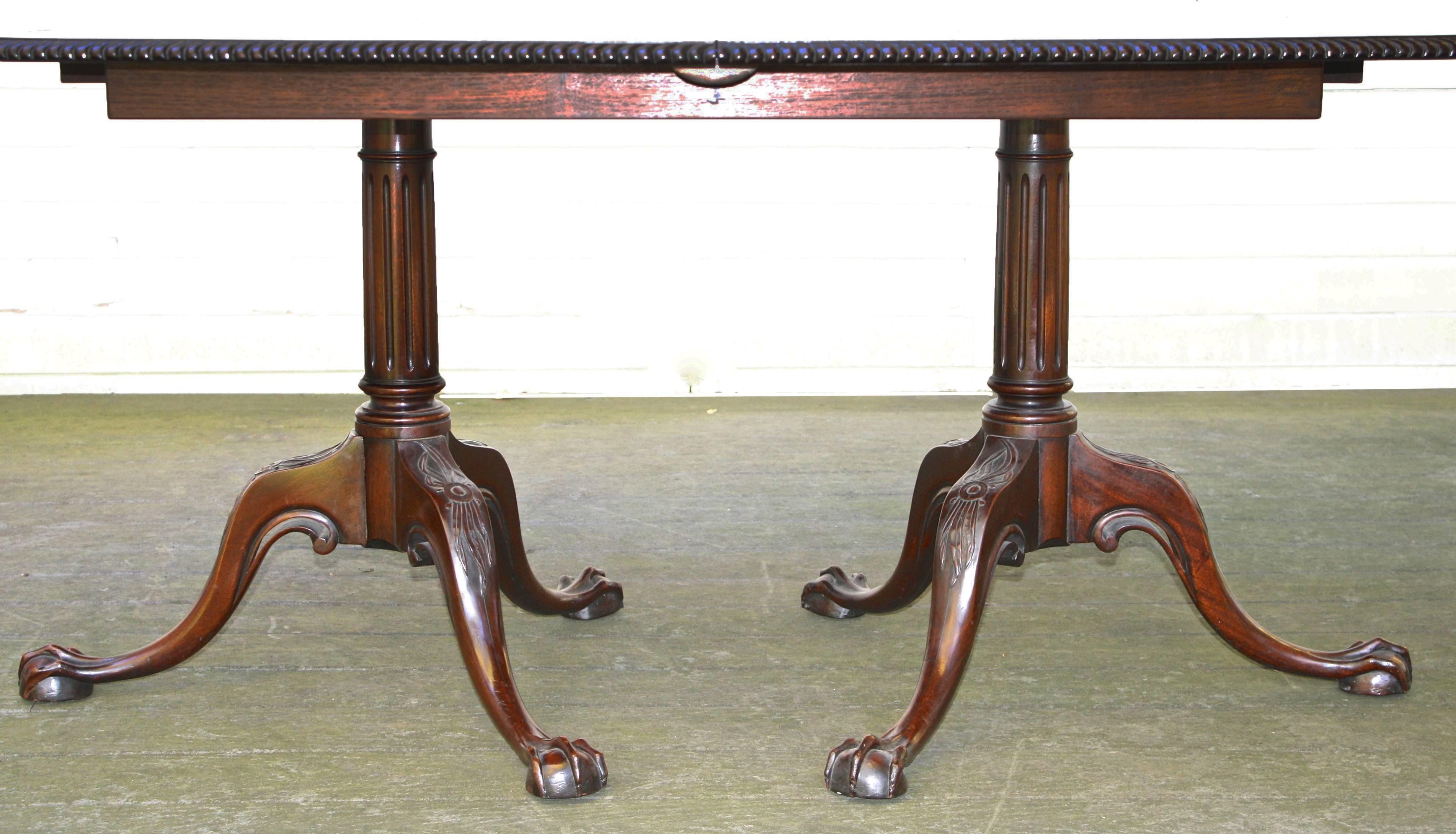 Philadelphia Chippendale Revival Double Pedestal Dining Table In Good Condition In Woodbury, CT