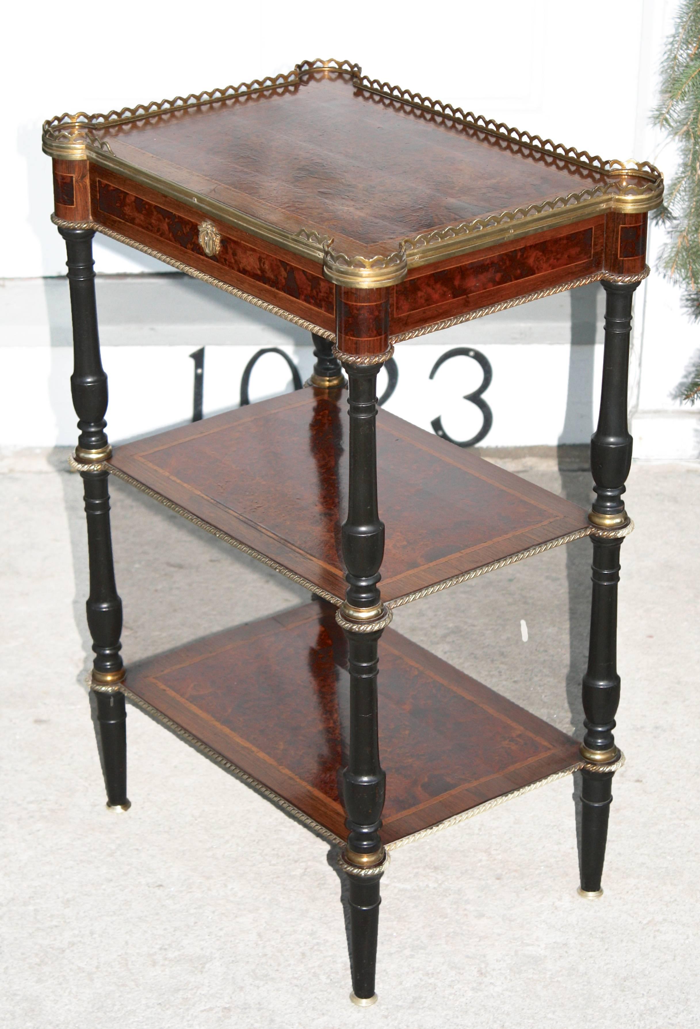 P. Sormani French Neoclassical Revival Three-Tier Side Table In Good Condition For Sale In Woodbury, CT