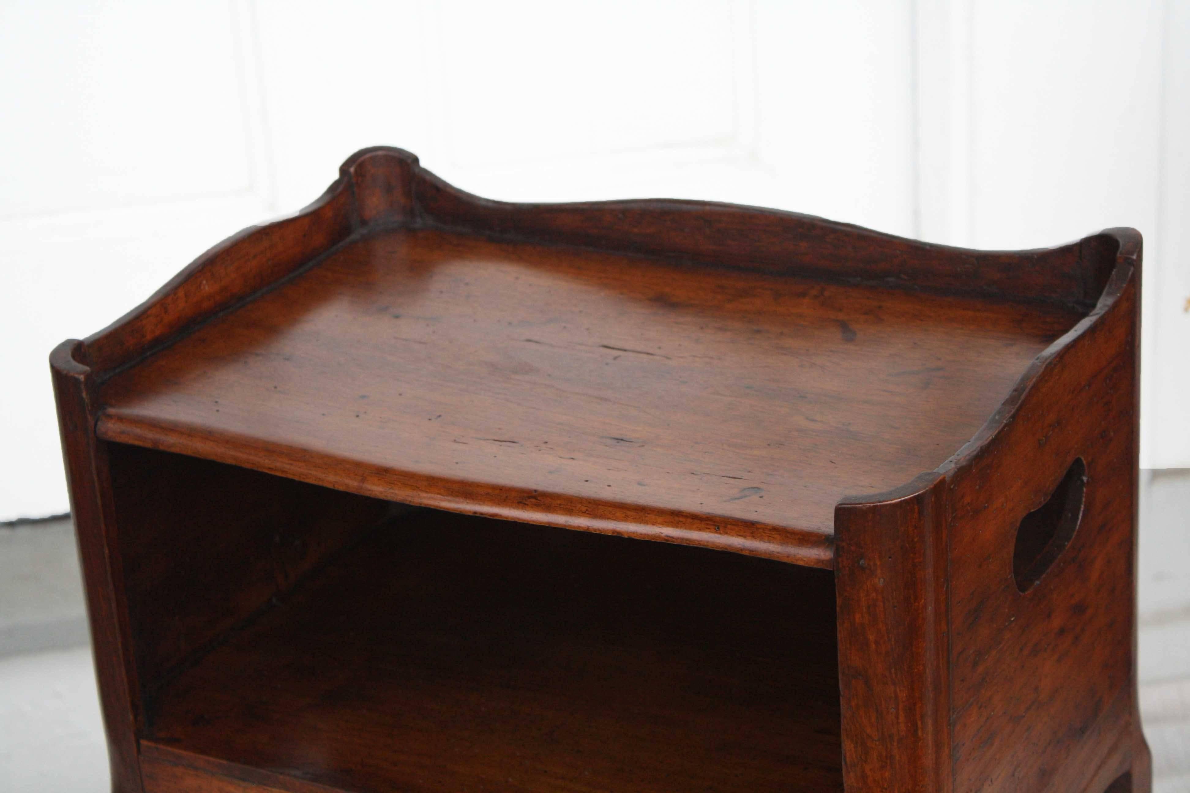 Hand-Carved Louis XV Table de Chevet For Sale