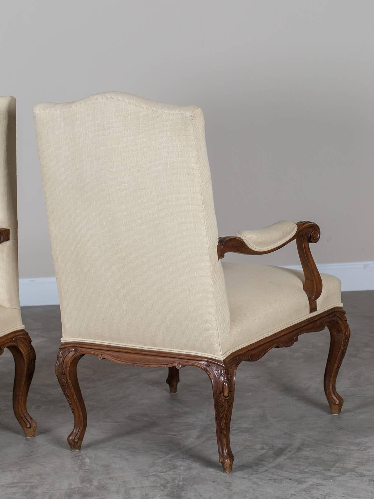 Pair of Antique French Louis XV Style Walnut Armchairs, circa 1820 3