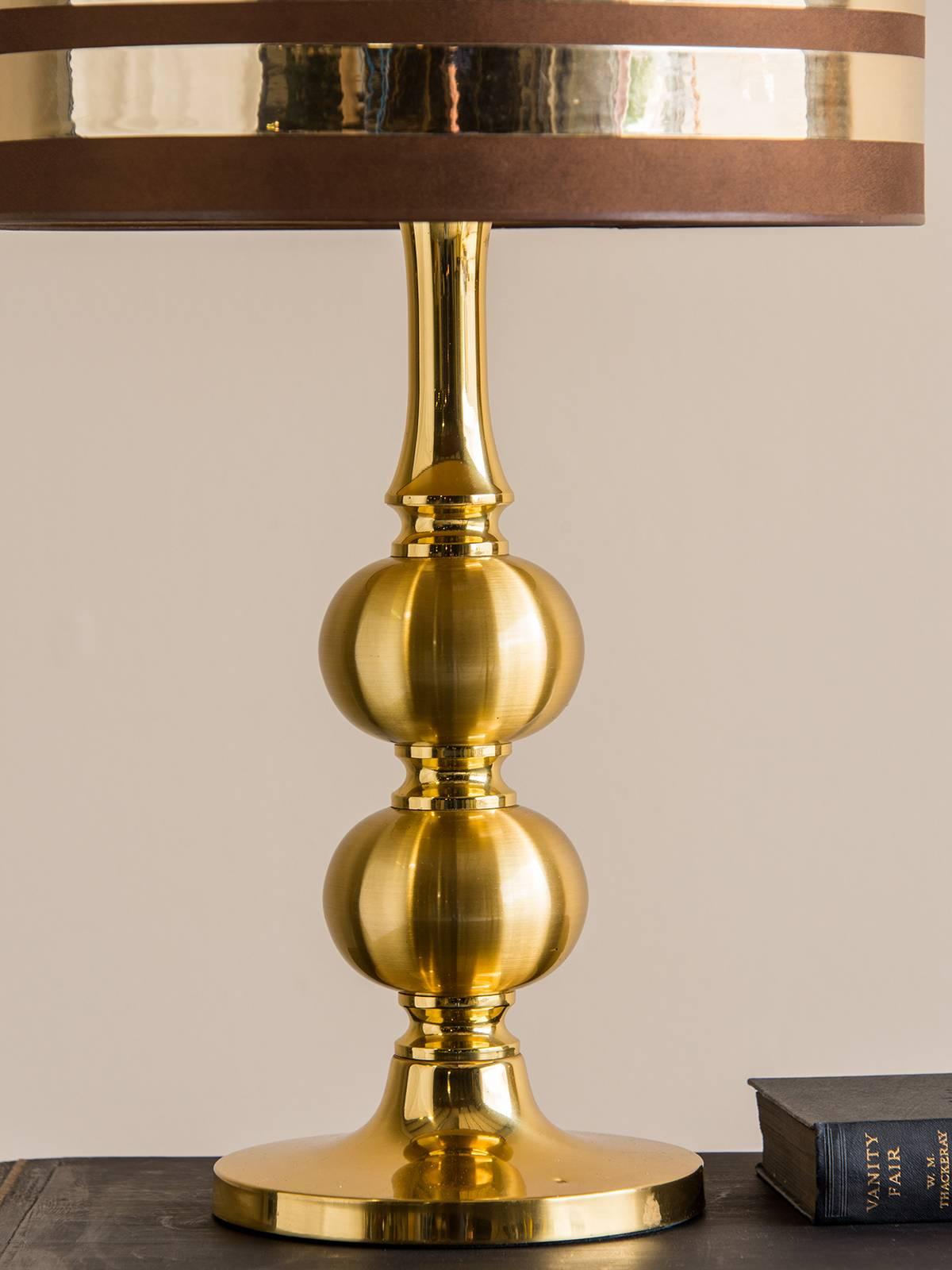 Hollywood Regency Vintage French Gilded Brass Table Lamp, Original Shade, circa 1970 For Sale