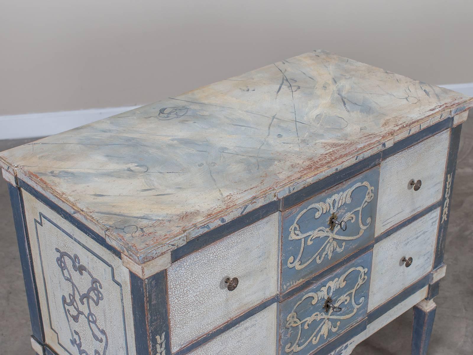 Receive our new selections direct from 1stdibs by email each week. Please click Follow Dealer below and see them first!

This pair of painted pine chest of drawers showcases the continuing appeal of color when used in an interior. The elegant