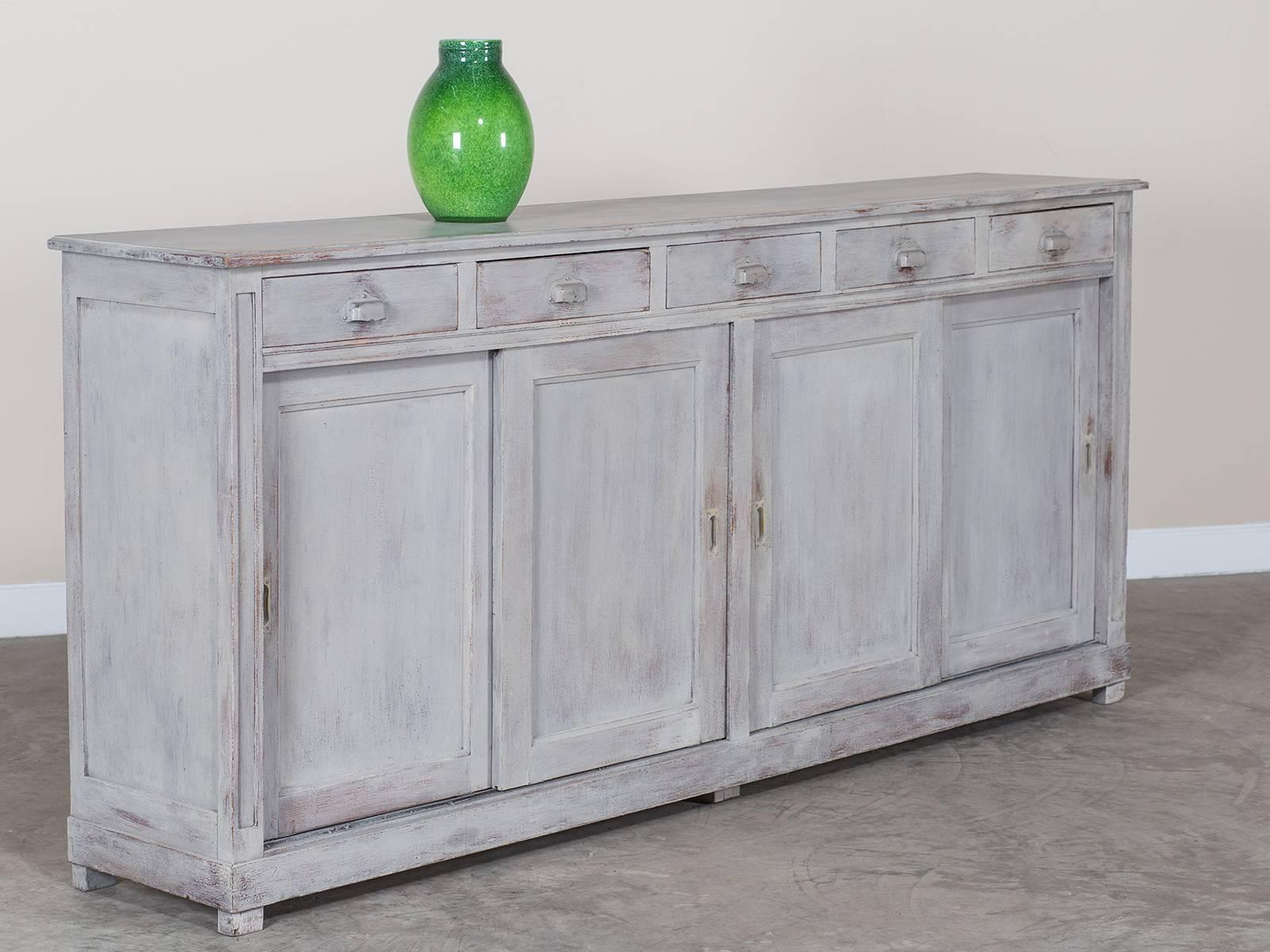 Receive our new selections direct from 1stdibs by email each week. Please click Follow Dealer below and see them first!

The clean and classic lines seen in this antique French shop counter, circa 1890 are quite desirable for today's interiors.