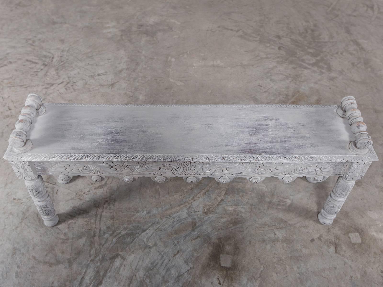 Carved Antique English Painted Oak Hall Bench, circa 1880