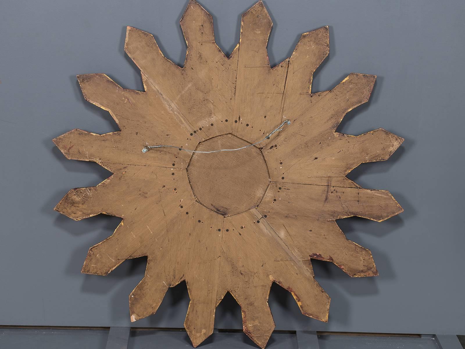 Antique Italian Starburst Convex Gold Leaf Mirror, circa 1880 In Excellent Condition In Houston, TX
