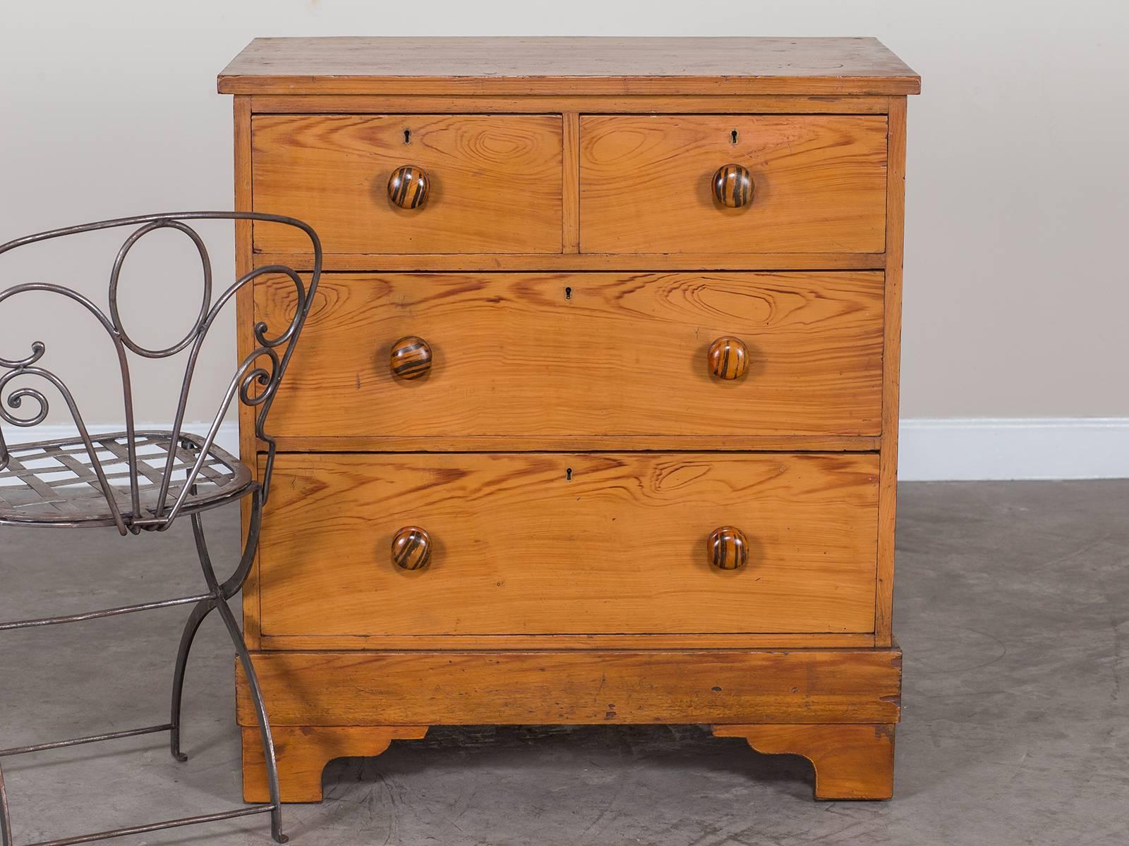 Receive our new selections direct from 1stdibs by email each week. Please click Follow Dealer below and see them first!

This charming antique English pine chest of drawers, circa 1860 has the clean lines of furnishings created during the Georgian