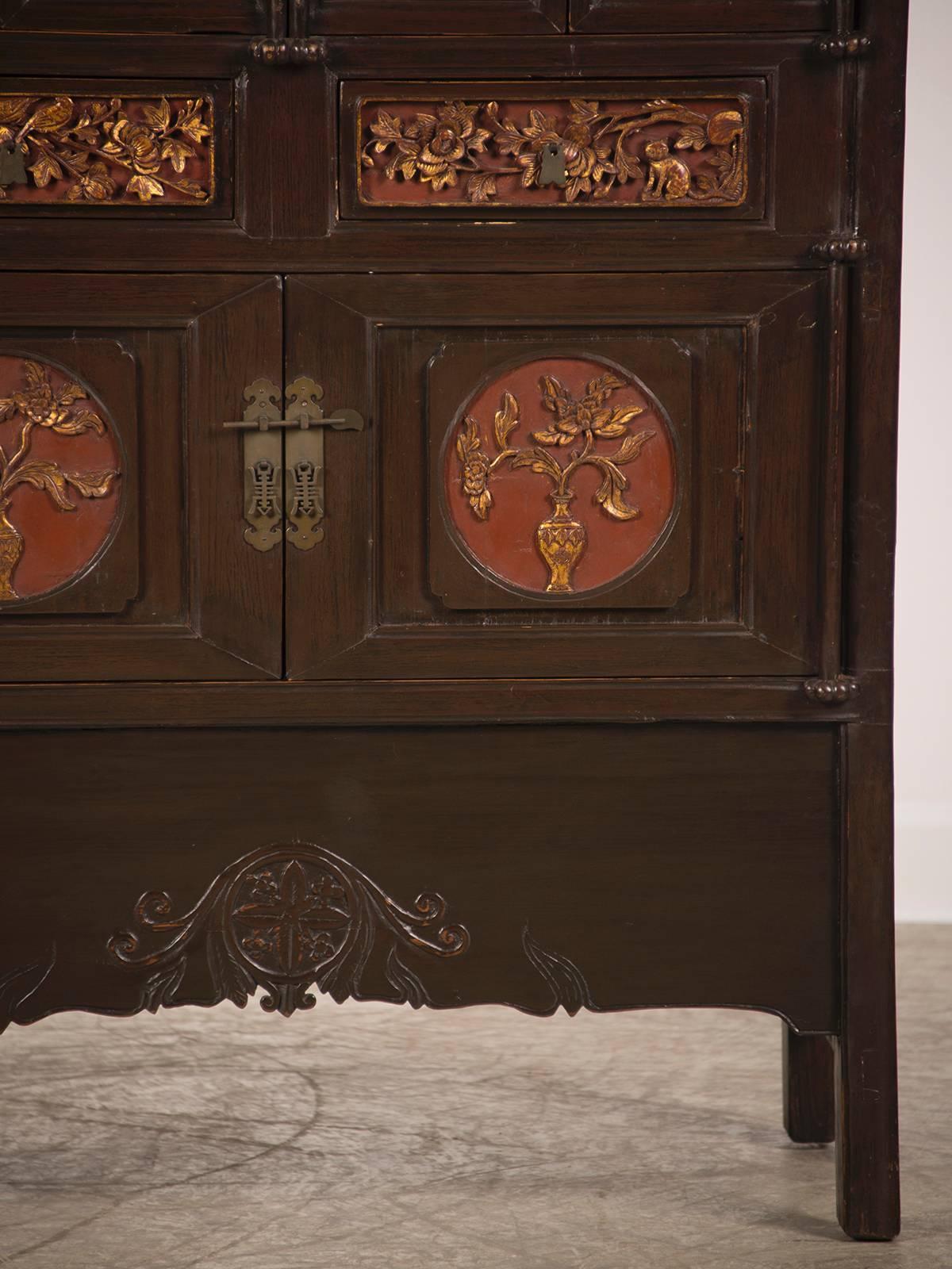 Qing Antique Chinese Scholar's Cabinet, Original Carved Lacquer and Gilt, circa 1875 For Sale