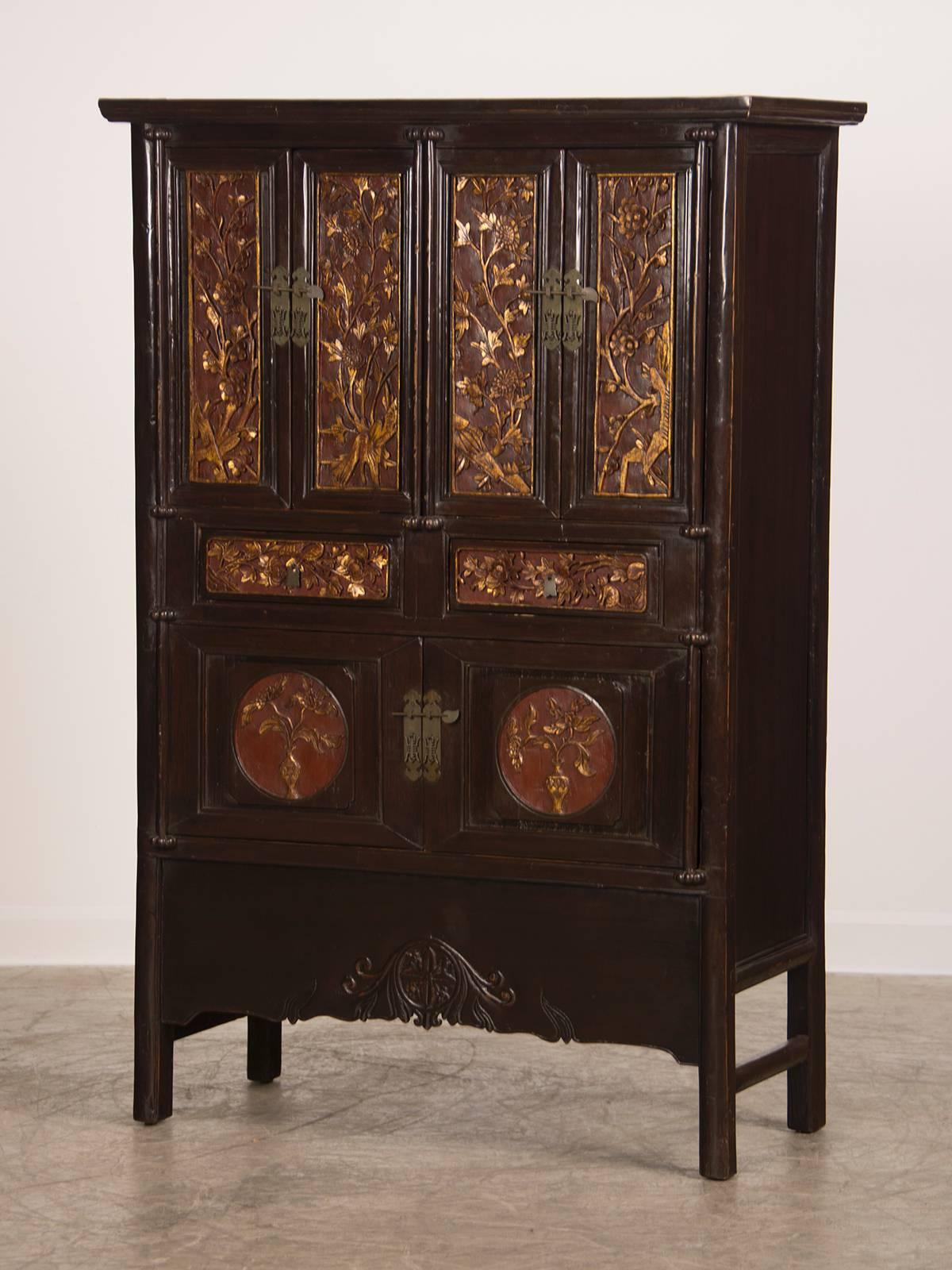 Late 19th Century Antique Chinese Scholar's Cabinet, Original Carved Lacquer and Gilt, circa 1875 For Sale