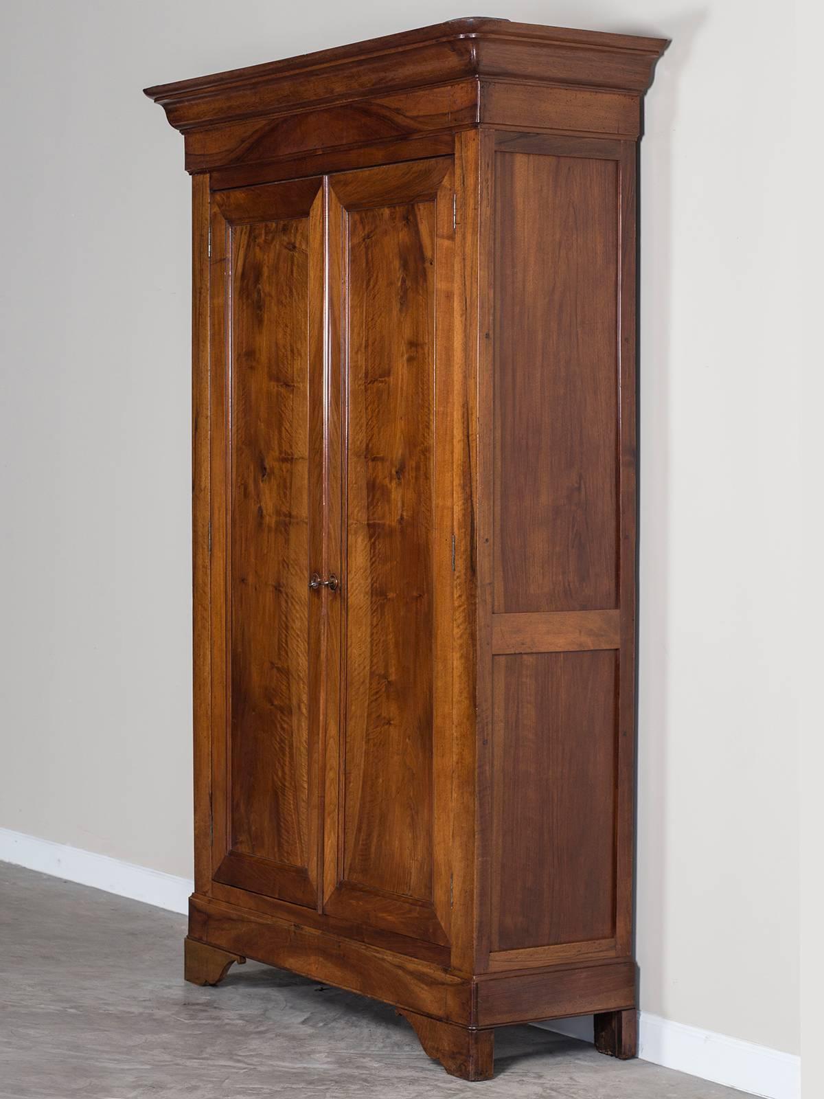 French Louis Philippe Walnut Armoire, circa 1850 In Excellent Condition In Houston, TX