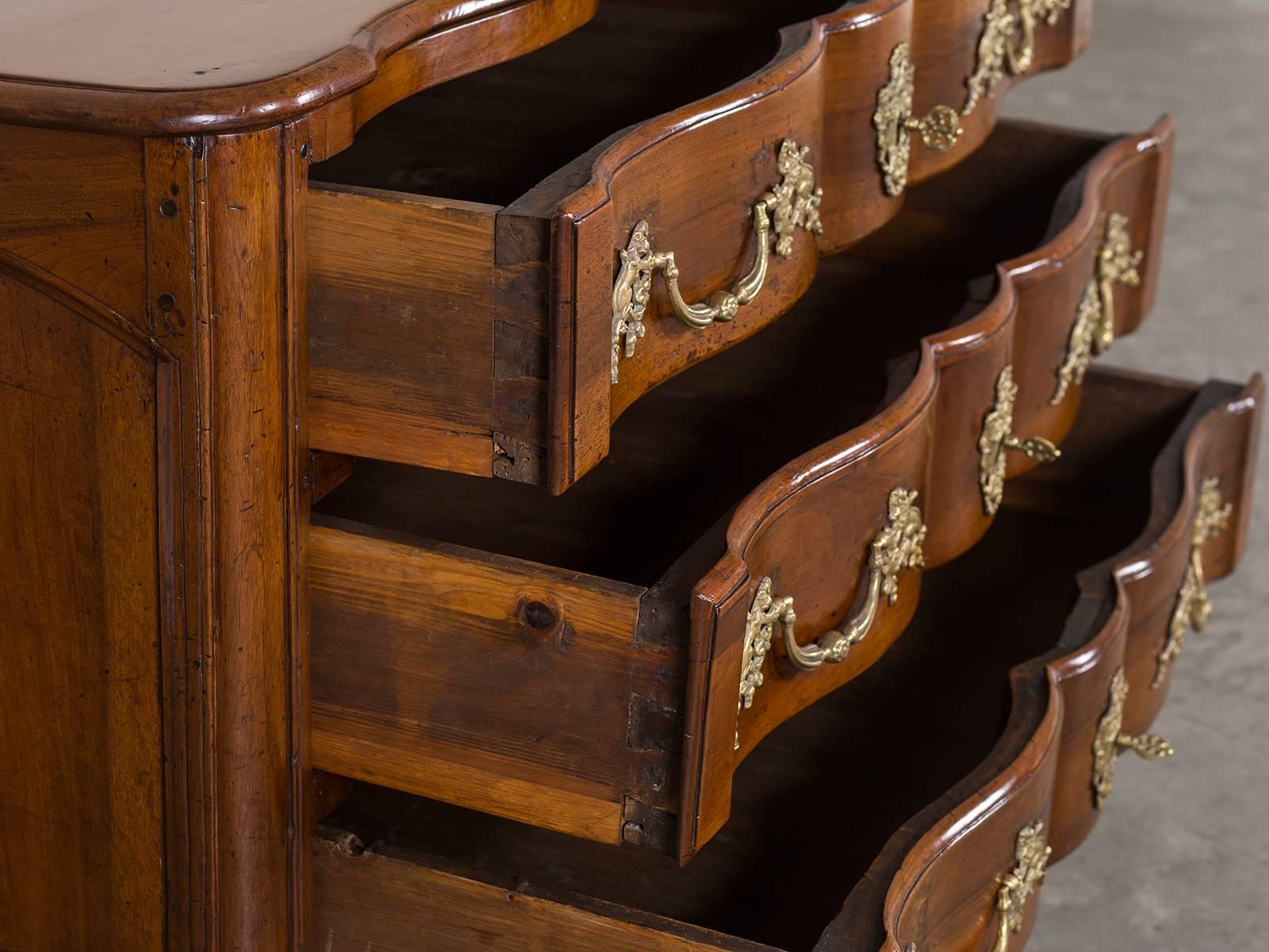 18th Century Antique French Louis XV Walnut Chest of Drawers, Arbalette Front, circa 1765