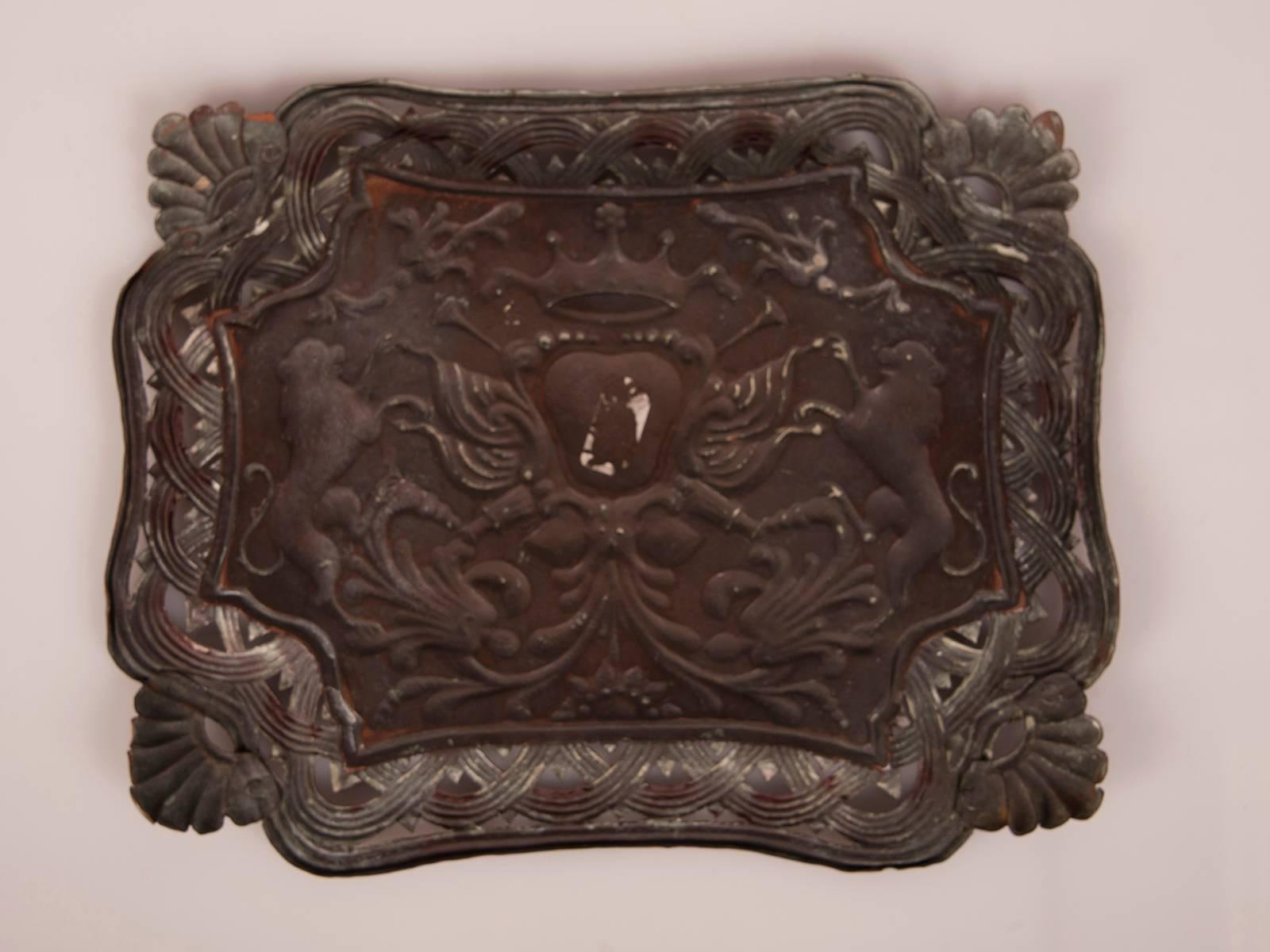 Antique French Copper Tray with Heraldic Lions, circa 1890 For Sale 1