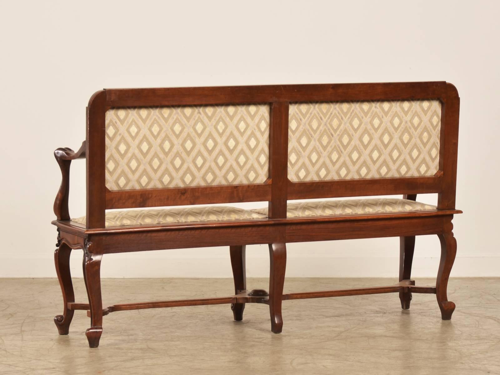 Antique French Art Nouveau Period Walnut Settee Bench, circa 1900 In Excellent Condition For Sale In Houston, TX