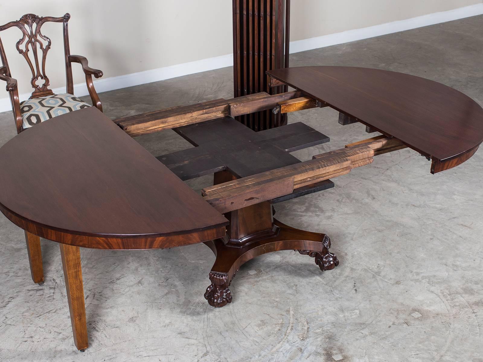 Chippendale Antique American Empire Mahogany Pedestal Dining Table, circa 1825