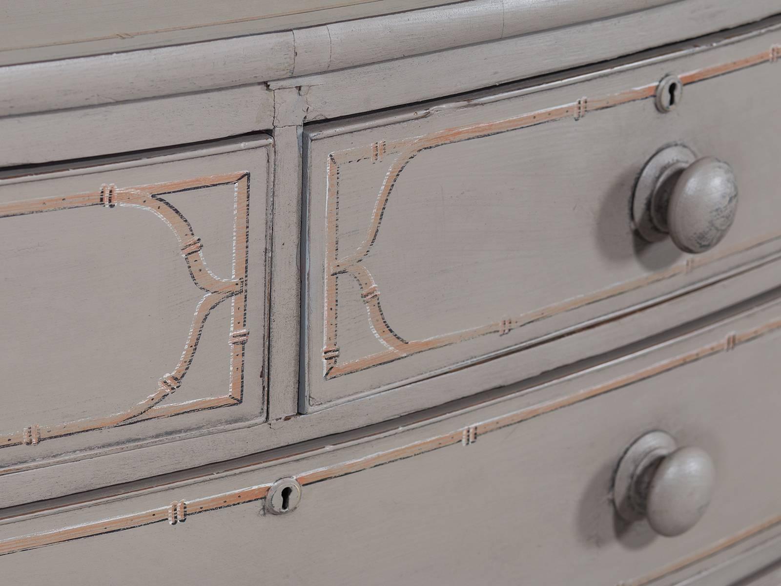 Painted Sheraton Bowfront Chest of Drawers, circa 1870 In Excellent Condition In Houston, TX