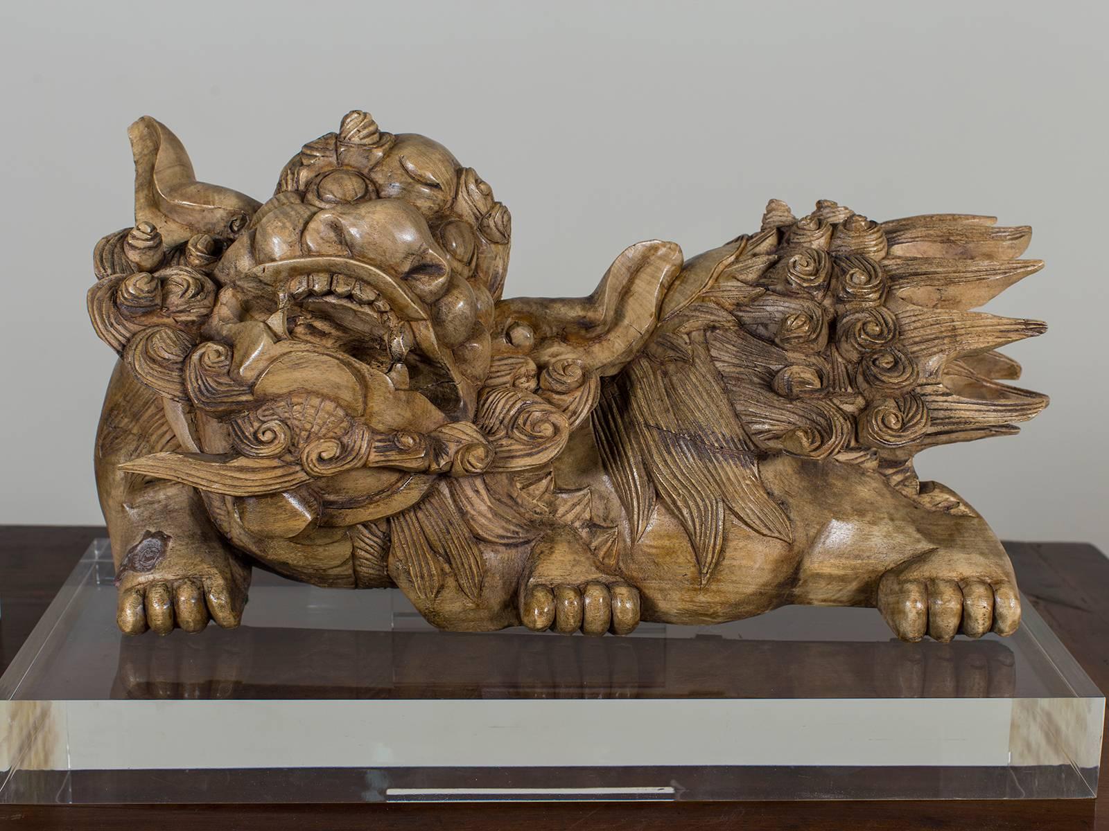 Late 19th Century Pair of Antique Chinese Foo Guardian Lions circa 1875 on Custom Lucite Stands