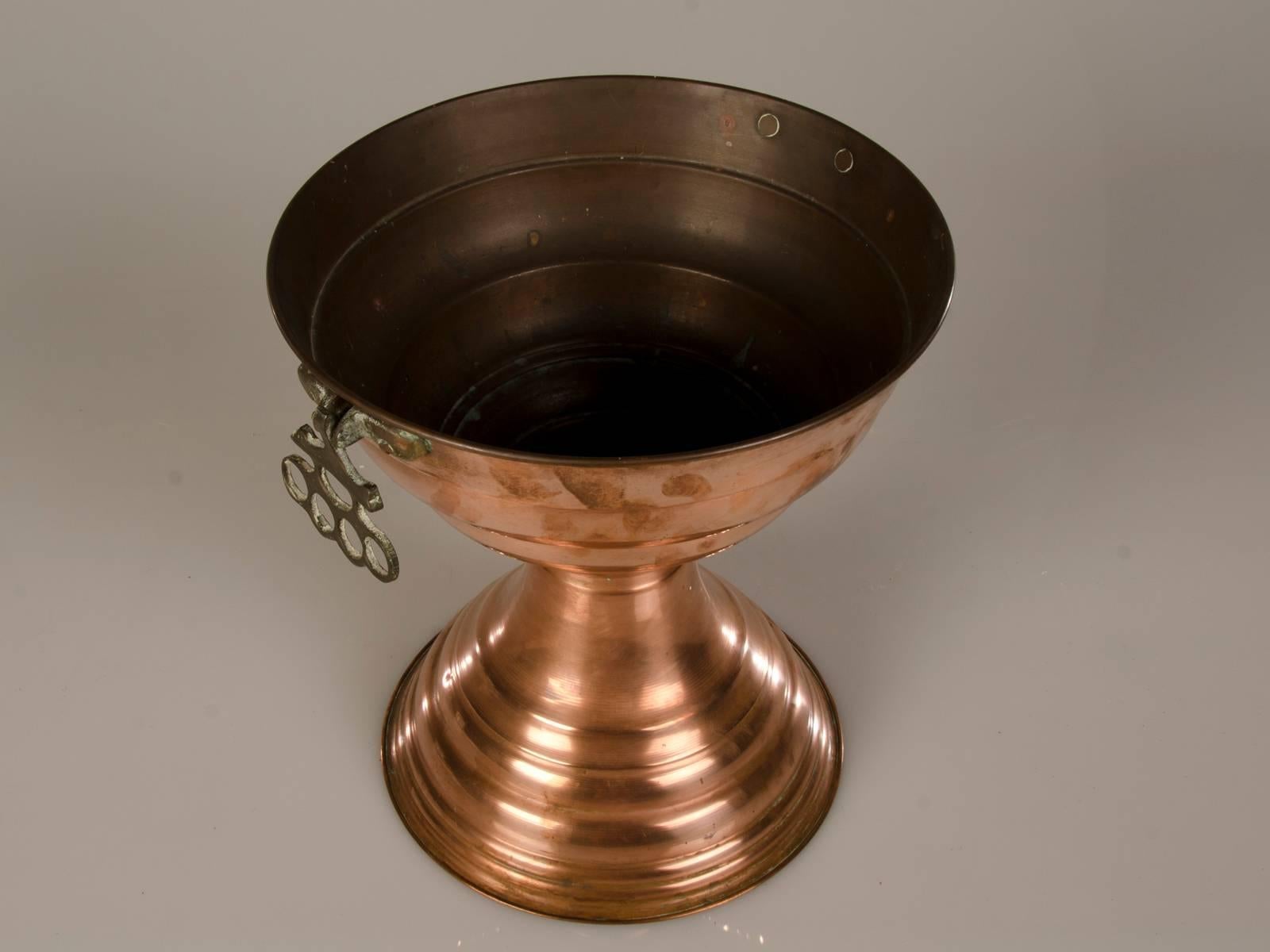 Antique French Copper Vase, circa 1910 Double Bowl Shape For Sale 1