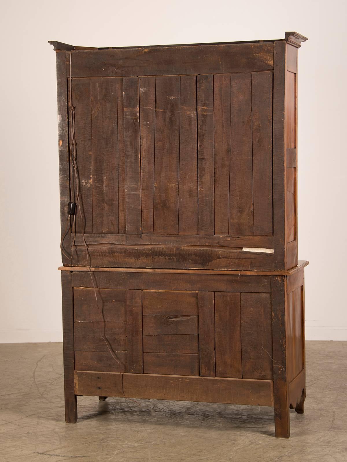 Antique French Louis XV Period Cherrywood Buffet à Deux Corps, circa 1760 2