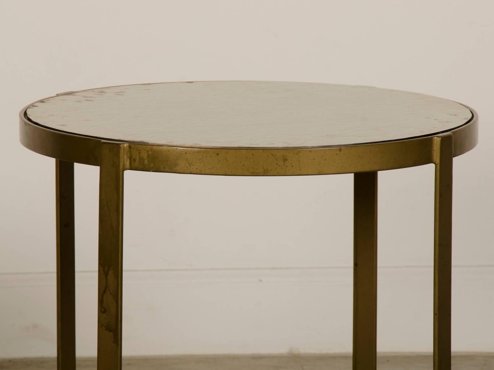 Vintage Italian Gilded Round Table, Pebbled Glass Top, circa 1960 In Excellent Condition For Sale In Houston, TX