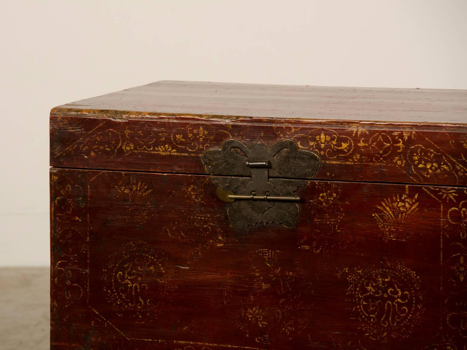 Be the first to see our new arrivals directly through 1stdibs! Please click Follow Dealer below. 

An antique Chinese red lacquer trunk with gilded detail from the Kuang Hsu period circa 1875. Please notice the beautiful gilded detail that moves