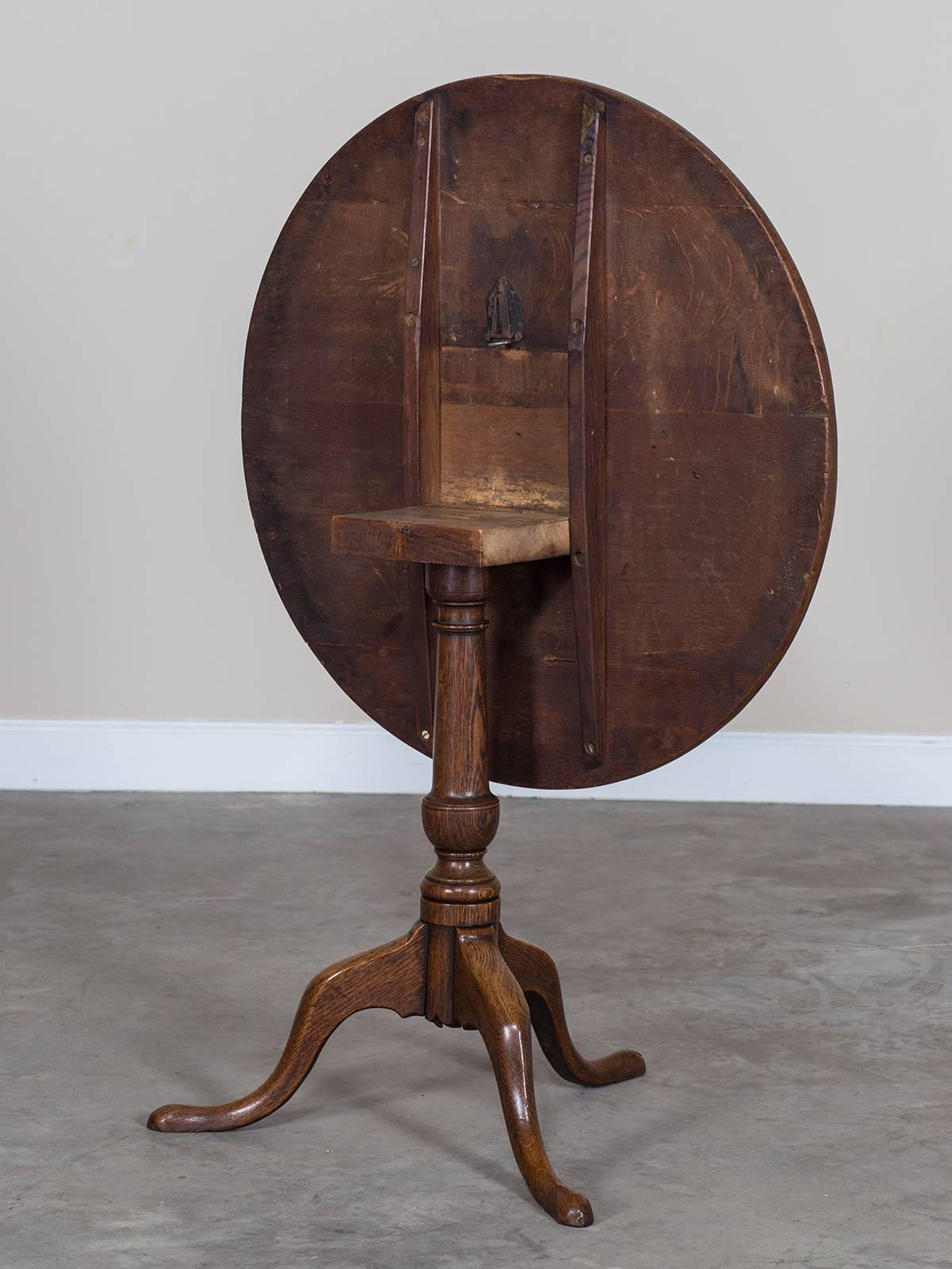 George III Period Antique English Oak Tilt-Top Table, circa 1790 2