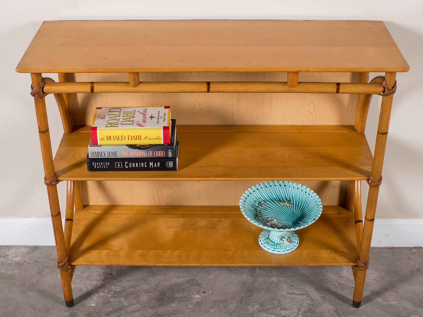 Mid-Century Modern Heywood Wakefield Bamboo Étagère Display Shelves, USA In Excellent Condition In Houston, TX